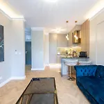 Golden Park Apartment 4*
