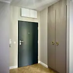 Golden Park Apartment