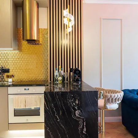 Appartamento Golden Park 4*