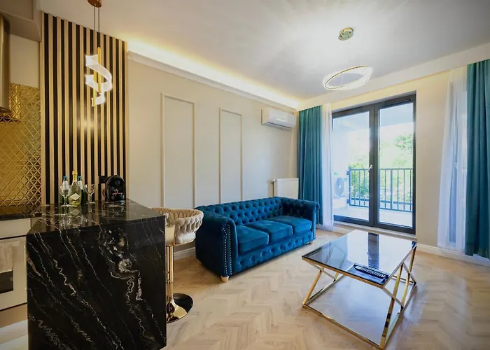 Golden Park Apartamento 4*